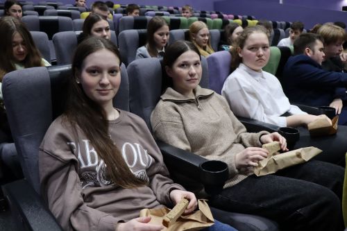 В КДЦ «Грани» прошла памятная встреча «900 дней мужества»
