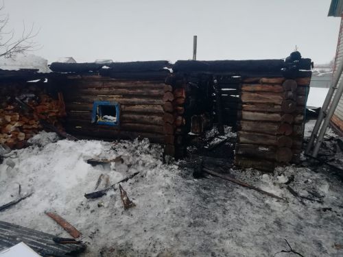 В селе Нурлатского района из-за перекала печи произошел пожар