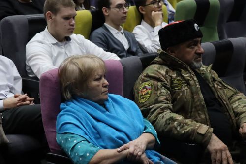В КДЦ «Грани» прошла памятная встреча «900 дней мужества»