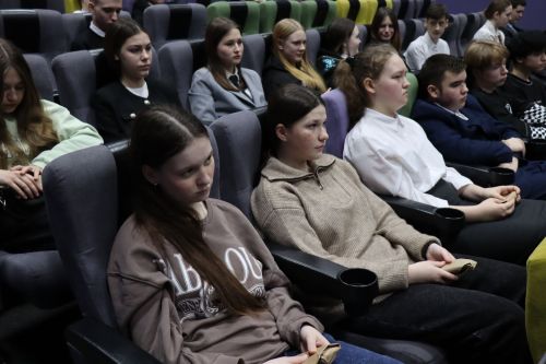 В КДЦ «Грани» прошла памятная встреча «900 дней мужества»