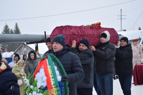 В Нурлате простились с бойцом СВО Хуснутдиновым Фаилем