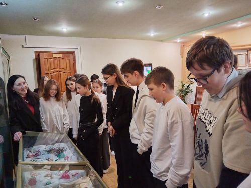 В музее истории Закамья и города Нурлат продолжает работать выставка «Советская новогодняя игрушка»