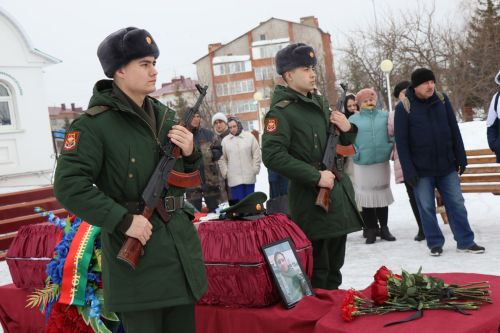 В Нурлате состоялось прощание с участником СВО Боголюбовым Сергеем