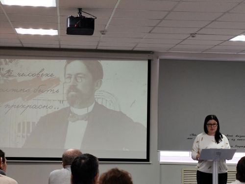 В центральной библиотеке прошло мероприятие к 165-летию со дня рождения Антона Чехова