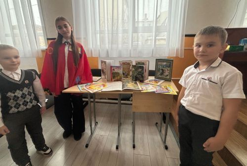 Праздник для первоклассников «Посвящение в читатели» прошел в Нурлатской школе №1