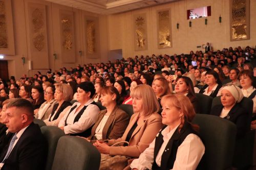 В Нурлате прошло торжество, посвященное Дню Учителя (+ фоторепортаж)