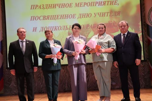 В Нурлате прошло торжество, посвященное Дню Учителя (+ фоторепортаж)