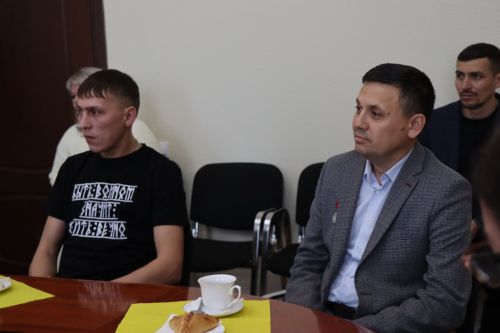 Айдар Метшин в Нурлате встретился с участниками специальной военной операции
