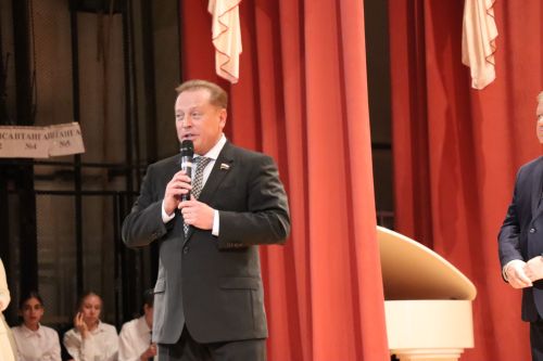 В Нурлате прошло торжество, посвященное Дню Учителя (+ фоторепортаж)