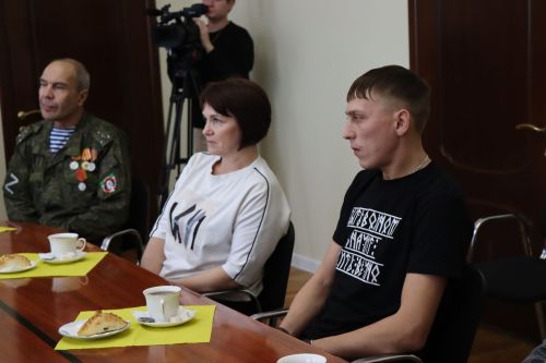 Айдар Метшин в Нурлате встретился с участниками специальной военной операции