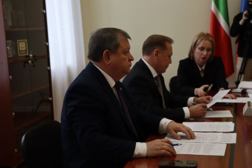 Депутат Госдумы Айдар Метшин провел личный прием граждан в Нурлате