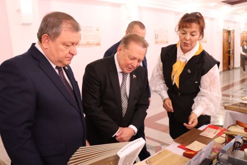 В Нурлате прошло торжество, посвященное Дню Учителя (+ фоторепортаж)
