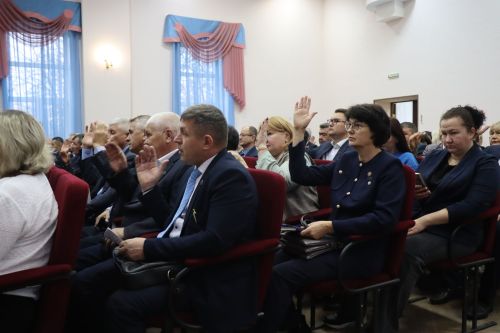 В Нурлате прошла очередная сессия советов города и района