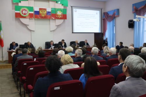 В Нурлате прошла очередная сессия советов города и района