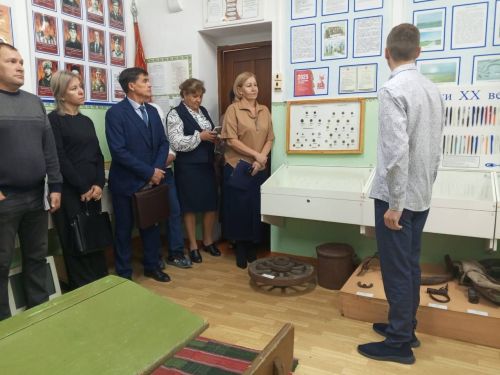 Семинар для учителей по безопасности и защите Родины прошел в Бурметьевской школе