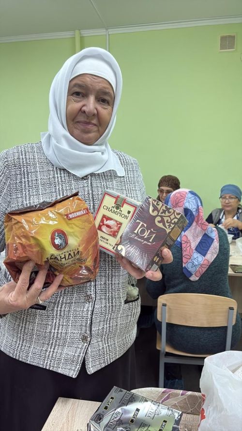 «Энием чае»: нурлатские мусульманки отправляют на фронт тепло родного дома