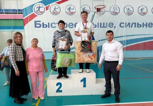 Фестиваль «Третий возраст» подарил нурлатским пенсионерам заряд бодрости