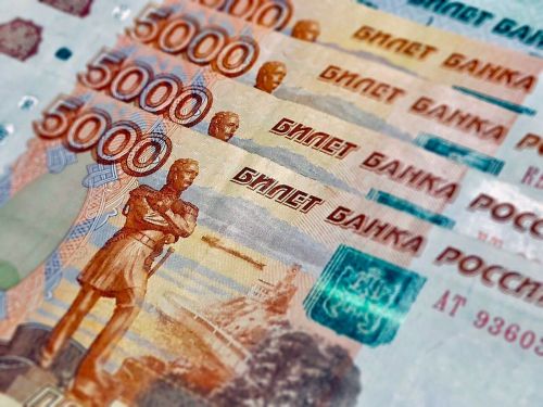 В октябре Социальный фонд выплатил дополнительную надбавку к пенсии бывшим шахтерам и летчикам