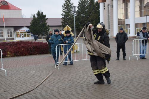 В Нурлате соревновались спасатели (фоторепортаж)