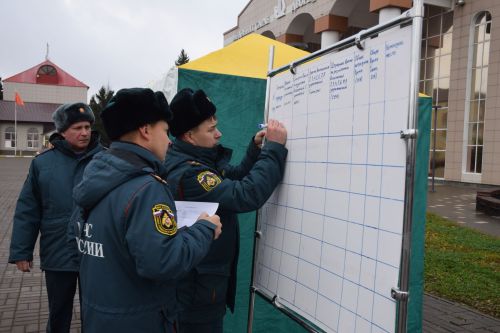 В Нурлате соревновались спасатели (фоторепортаж)