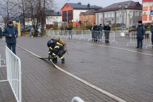 В Нурлате соревновались спасатели (фоторепортаж)