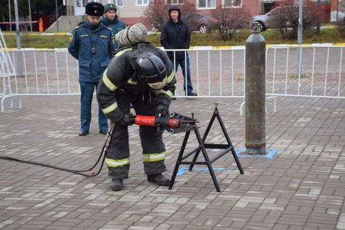 В Нурлате соревновались спасатели (фоторепортаж)