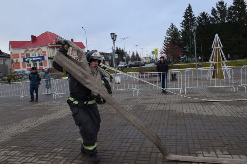 В Нурлате соревновались спасатели (фоторепортаж)