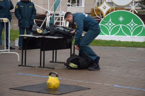 В Нурлате соревновались спасатели (фоторепортаж)