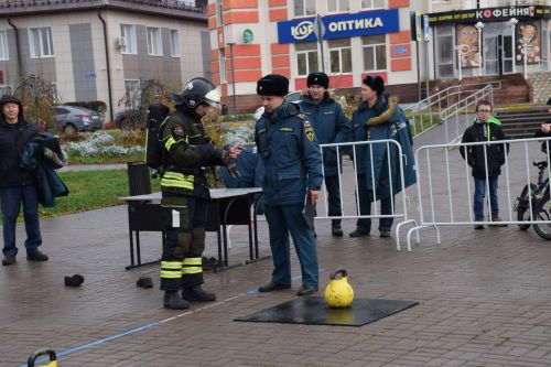 В Нурлате соревновались спасатели (фоторепортаж)