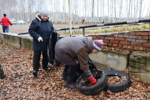 Волонтеры серебряного возраста отметили день рождения Центра активного долголетия и здоровья добрыми делами