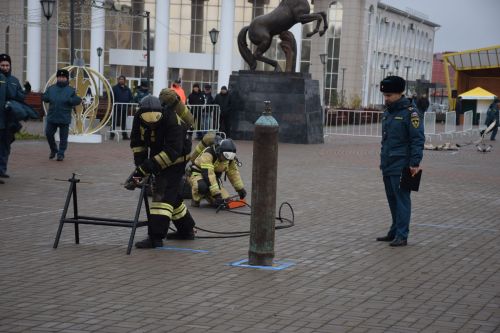 В Нурлате соревновались спасатели (фоторепортаж)