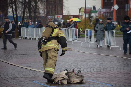 В Нурлате соревновались спасатели (фоторепортаж)