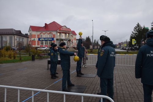 В Нурлате соревновались спасатели (фоторепортаж)