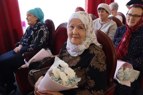 В Нурлате чествовали ветеранов налоговой службы