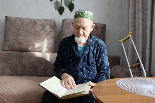 Ветеран из Нурлатского района получил подарок от Раиса Татарстана