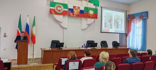 В Нурлате состоялся третий этап XXXVIII конференции местного отделения партии «Единая Россия»