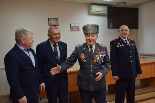 В Нурлатском отделении Госавтоинспекции чествовали ветеранов службы