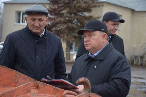 Дамир Ишкинеев проверил готовность коммунальной службы к зимнему сезону