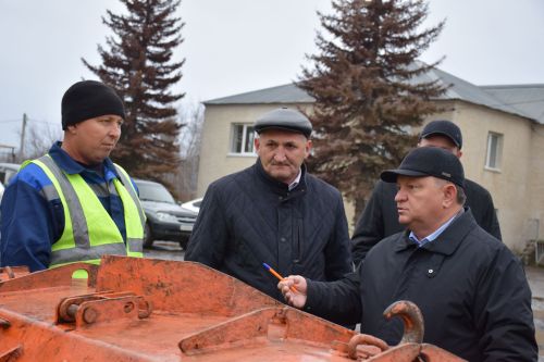Дамир Ишкинеев проверил готовность коммунальной службы к зимнему сезону