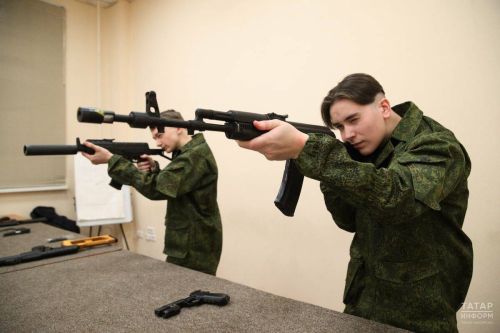 Татарстан включил восьмиклассников в программу учебных военных сборов