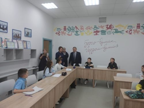 Дамир Ишкинеев оценил потенциал центра «Киләчәк» и дал поручения по развитию
