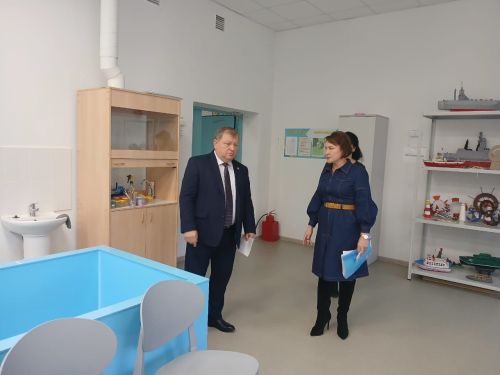 Дамир Ишкинеев оценил потенциал центра «Киләчәк» и дал поручения по развитию