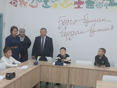 Дамир Ишкинеев оценил потенциал центра «Киләчәк» и дал поручения по развитию