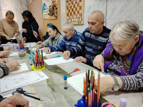 Творчество и забота: в Нурлатском доме-интернате прошел мастер-класс