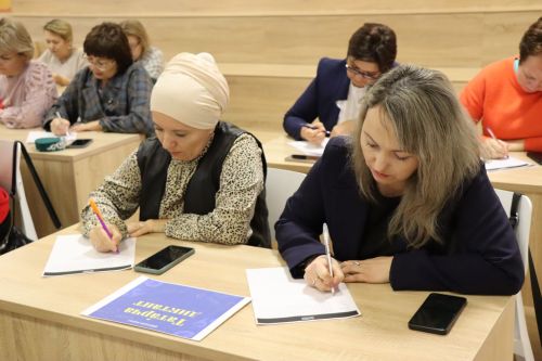 К Всемирной образовательной акции «Татарча диктант» присоединились нурлатцы