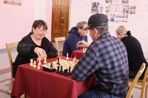 В Нурлате проходит первый турнир памяти шахматистов и шашистов
