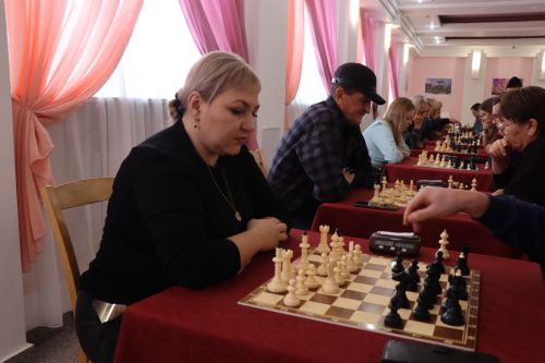В Нурлате проходит первый турнир памяти шахматистов и шашистов