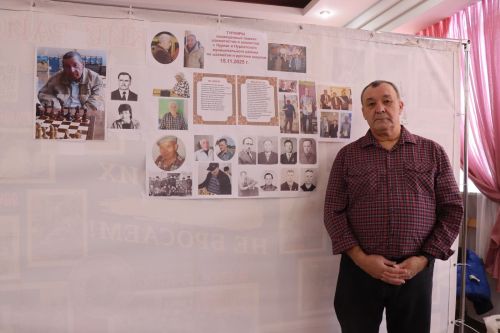В Нурлате проходит первый турнир памяти шахматистов и шашистов
