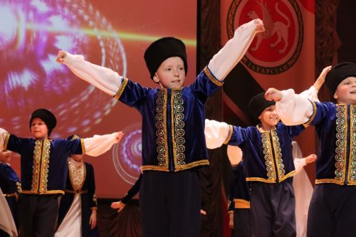 Яркий юбилей: хореографическому отделению Нурлатской ДШИ «Сәләт» исполнилось 25 лет (+фоторепортаж)
