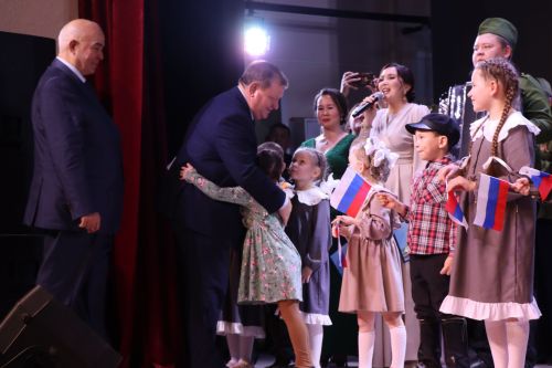 Патриотический концерт нурлатских артистов в Черемшане прошел с аншлагом